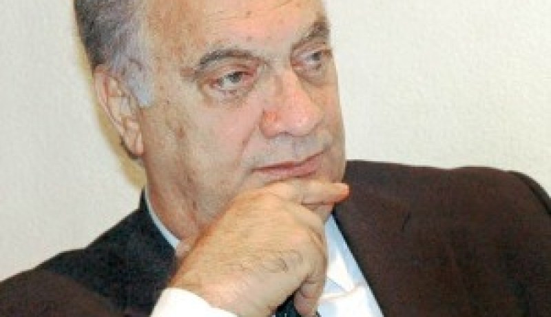زاهر تلقى أوامرَ من آل مبارك بعدم الاعتذار للجزائر