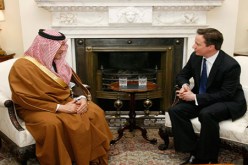 رئيس الوزراء البريطاني ديفيد كاميرون في زيارة للرياض