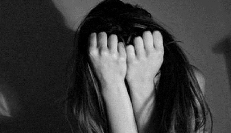 تلميذة مقبلة على الباك تستنجد بالقضاء لردع تصرفات شاب