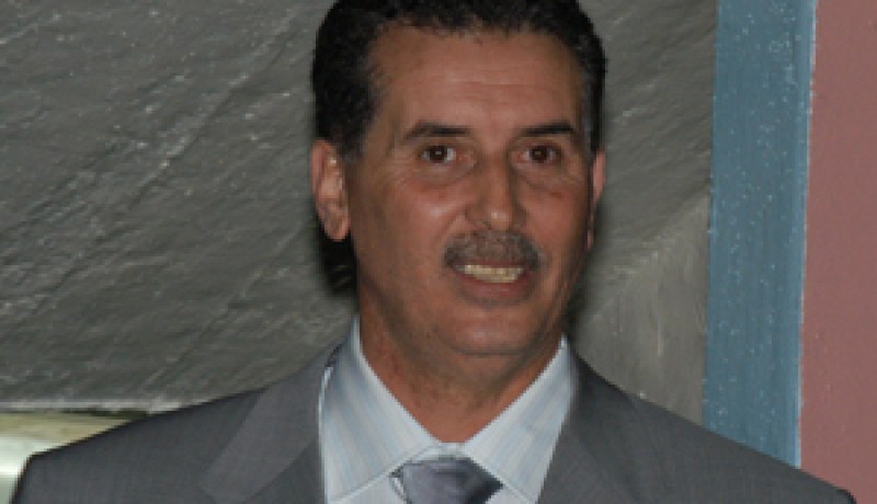 رئيس وفاق سطيف يطالب المكتب الفيدرالي بالاستقالة…الرباعي الدولي يباشر التدريبات اليوم والإدارة تجدد عقد كراء الملعب