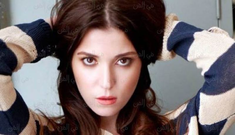 بالصورة السلطانة خديجة تعلن خطبتها