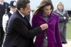 ساركوزي طلب من كارلا بروني تقبيله على الفم منذ أول لقاء