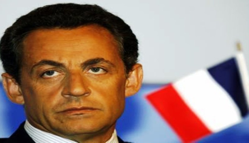 ساركوزي‮ ‬يتجسس على الصحافيين
