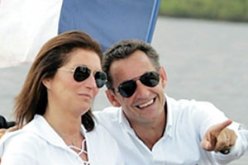 المحكمة الفرنسية ترفض طلب “سيسيليا” وكتب عن حياتها الخاصة