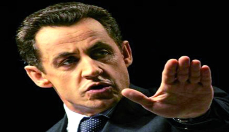 ساركوزي‮ ‬يكرم ‮01‬حركى في‮ ‬ذكرى قدماء محاربي‮ ‬الجيش الفرنسي