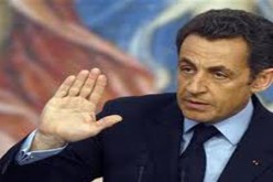 ساركوزي يحث اليونان عدم تأجيل اتخاذ قرارات لتحقيق استقرارها
