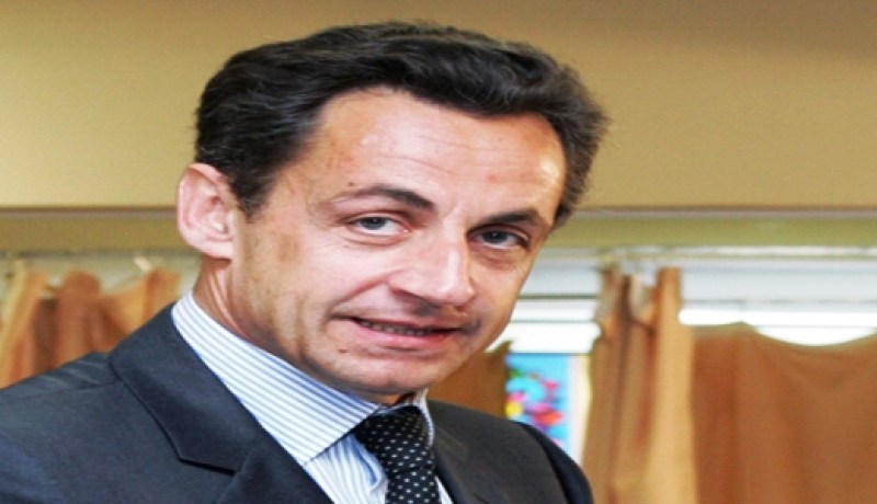 ساركوزي‮ ‬يسكيفي‮ ‬لاجتناب تسديد ثمن القهوة