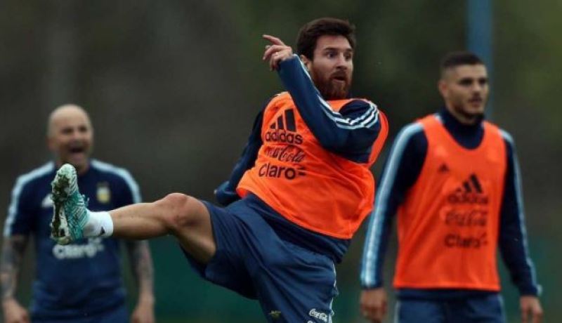 ميسي يقود “راقصي” التانغو أمام أوروغواي