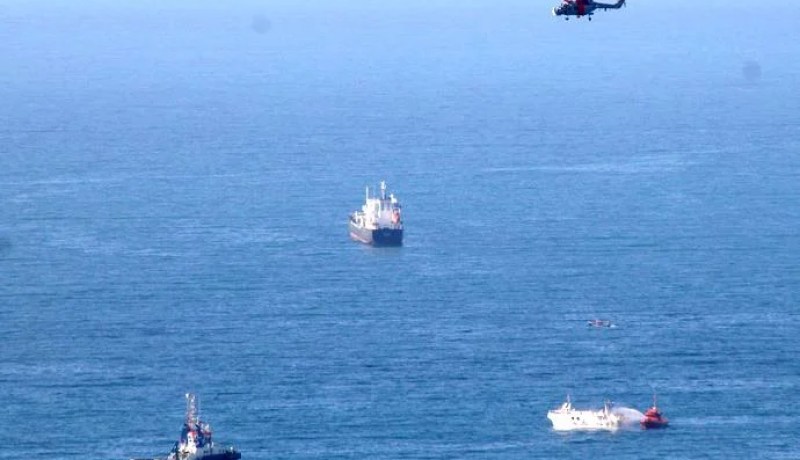 القوات البحرية تنقد 6 بحارة عالقين بواسطة مروحيات بسواحل تيموشنت