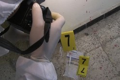 شاب يوجه ضربات بسكين لطفلة ويحاول ذبح آخر ليلة المولد النبوي