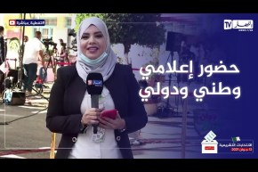 نادي الصنوبر: حضور إعلامي كبير أمام مدرسة أحمد عروة أين سيدلي رئيس الجمهورية عبد المجيد تبون بصوته