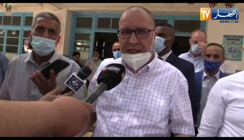 والي  معسكر  يدعو مواطنو ولاية معسكر للتوجه إلى صناديق الإقتراع والتعبير عن صوتهم