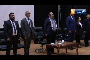 غليزان:  الامين العام للأفلان يفتح النار على المناضلين المرتدين عن الحزب