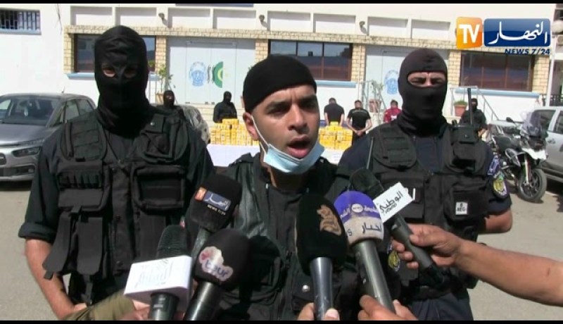 وهران: الأمـ.ـن يحجز قنطارين من الكيـ.ـف المعالج