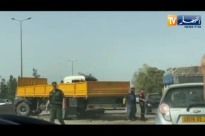 قتـ.يل و4 جـ.رحى في إصطدام بين شاحنتين في البليدة