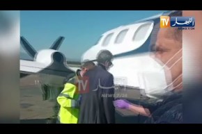 الفنان” صويلح” يغادر التراب الوطني نحو فرنسا للعلاج