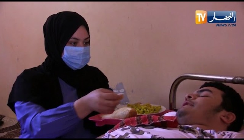 الشلف: عامر .. قصة تلميذ طريح الفراش لأزيد من 3 سنوات بعد إصابته بشلل جزئي