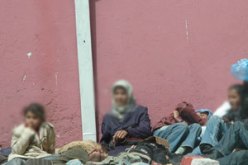 السيدة “دليلة” تربت يتيمة و تشقى كي لا  تيتم بناتها