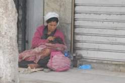 بهدف استعطاف الناس:أطفال وفتيات في مقتبل العمر يمتهنون حرفة التسول