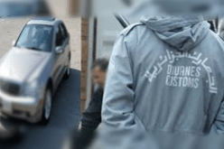 توقيف جمركي قام بتهريب سيارة من ليبيا في الوادي