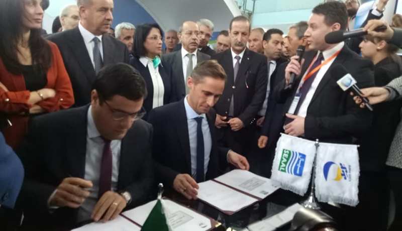 بالصور .. توقيع شراكة بين مؤسسة “سيال” و”بريد الجزائر” لرقمنة الخدمة العمومية