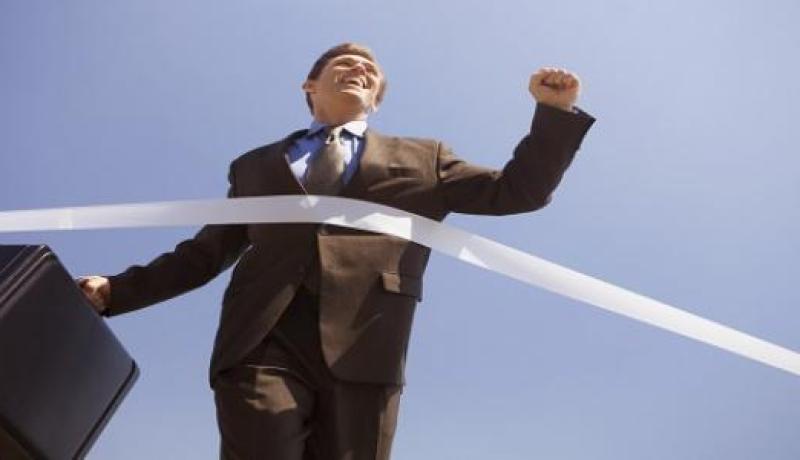 لن يرضى عنك هؤلاء مادام النجاح حليفك