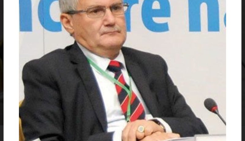 رشيد سكاك: “الاستدانة الخارجية ليست الحل المناسب لسد العجز المالي “