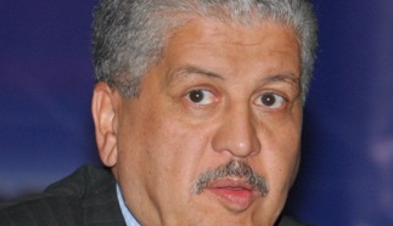 مدير لا يعترف بعيد المرأة