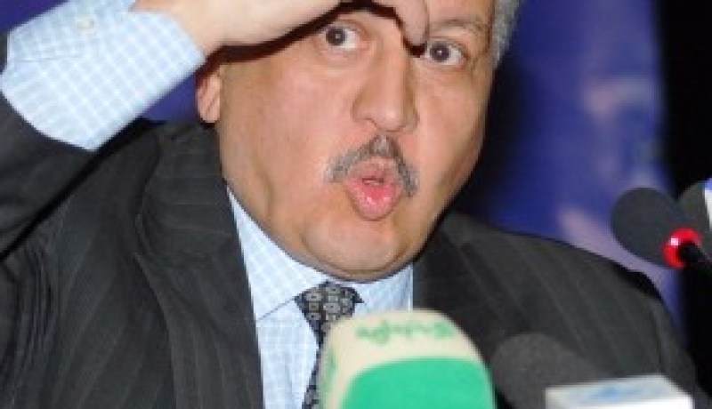 سلال غاضب على الإذاعة