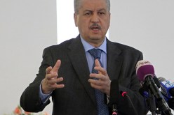 سلال يؤكد على ضرورة مواصلة الجهود لتعزيز إستقرار البلاد