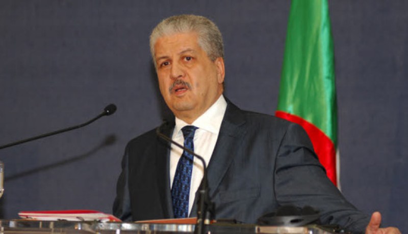 الوزير الأول عبد المالك سلال يستقبل قائد افريكوم