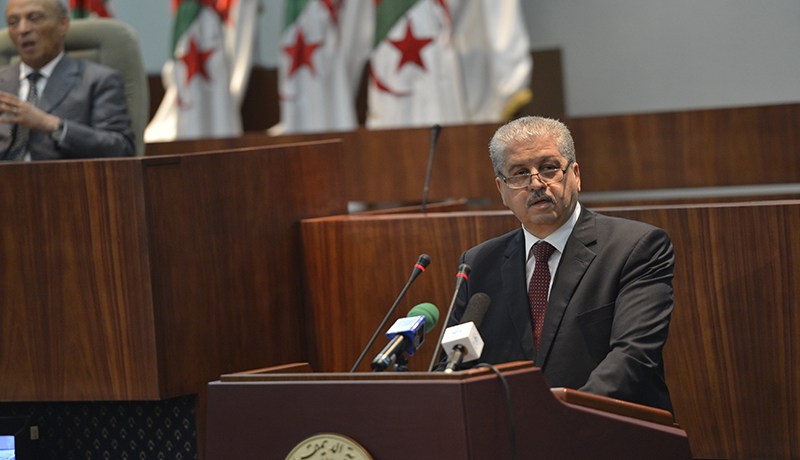 استقالة الحكومة إجبارية بعـد فقدان ثقة البرلمان