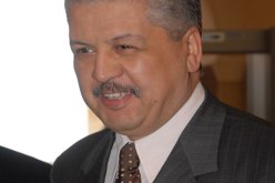 الآذان يؤكد كلام سلال