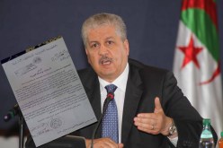 سلال يأمر الوزراء بمقاضاة المسؤولين الفاسدين