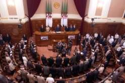 بوتفليقة يفضل أهل العلم على الخلاطين لدخول مجلس الأمة