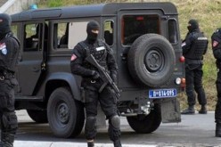 السلطات الصربية توقف مهاجرين جزائريين علقا داخل حاوية