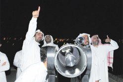 غروب القمر قبل الشمس يوم السبت يتم رمضان