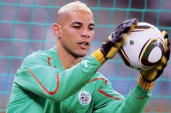 بعدما سقط من شدة الألم .. شاوشي ينفي إصابته  بالقلب