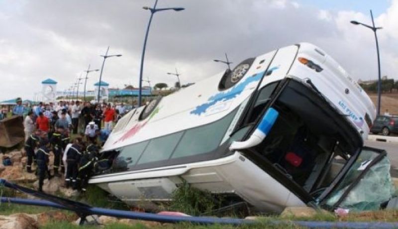 4 جرحى في إنقلاب حافلة لنقل المسافرين بالبيض