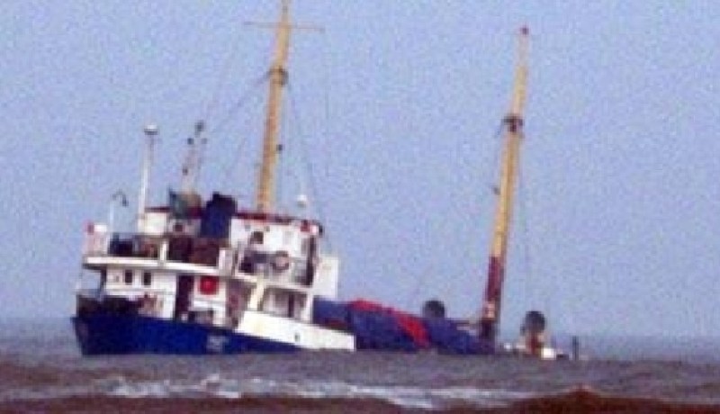 غرق سفينة على متنها 200 مهاجر قبالة سواحل جزيرة استرالية