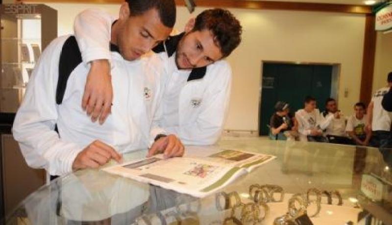 الساعــــات السويسريــــة أذهلــــت المحاربيــن… و''الشوبينــــــغ'' كســـــر الروتيــــن