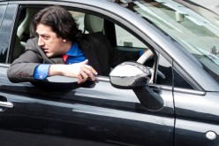 السيارة تسير بنا إلى الخلف… هي التوبة والرجوع عن المعصية