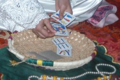… يلعب بالنار تحرقه!