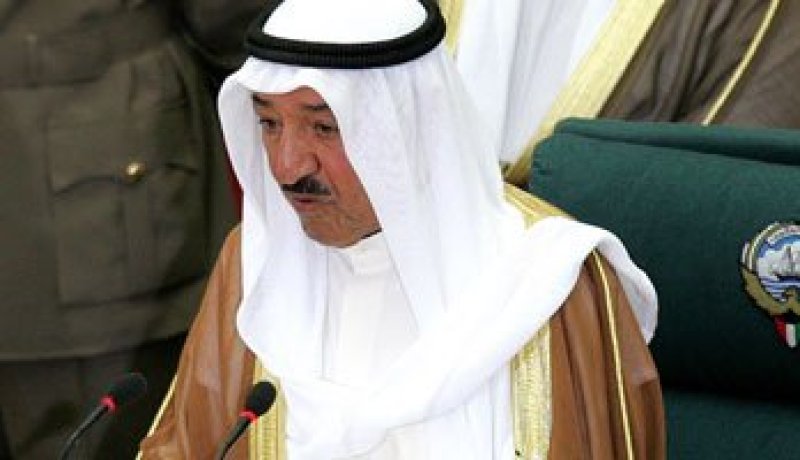 أمير الكويت يقبل استقالة رئيس الوزراء