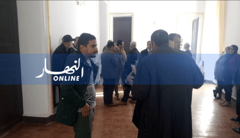 بالصور.. والي ولاية سيدي بلعباس يفك انسداد البلدية ويُصلح بين الكتلتين
