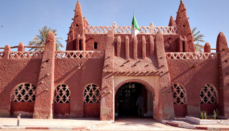 وزيرة الثقافة تُنهي مهام مديرة المركز الجزائري للتراث الثقافي بتيميمون