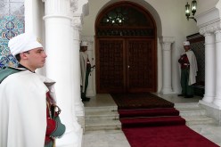 تخفيضات بمليون سنتيم في رواتب لإطارات الدولة