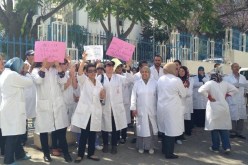 إضراب ووقفات احتجاجية لممارسي الصحة ابتداء من الاثنين