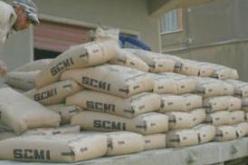 زبائن مصنع الإسمنت بالشلف يدخلون في إضراب مفتوح