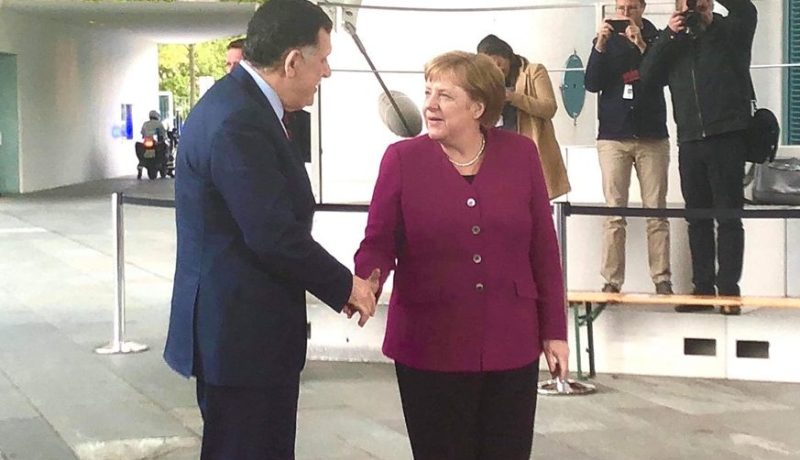 السراج يجري محادثات مع المستشارة الألمانية في برلين